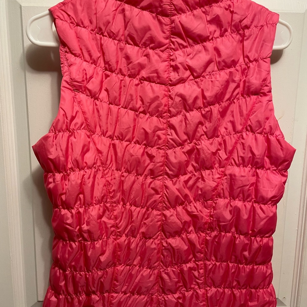 IBKUL Pink Puffer Vest - Picture 2 of 5